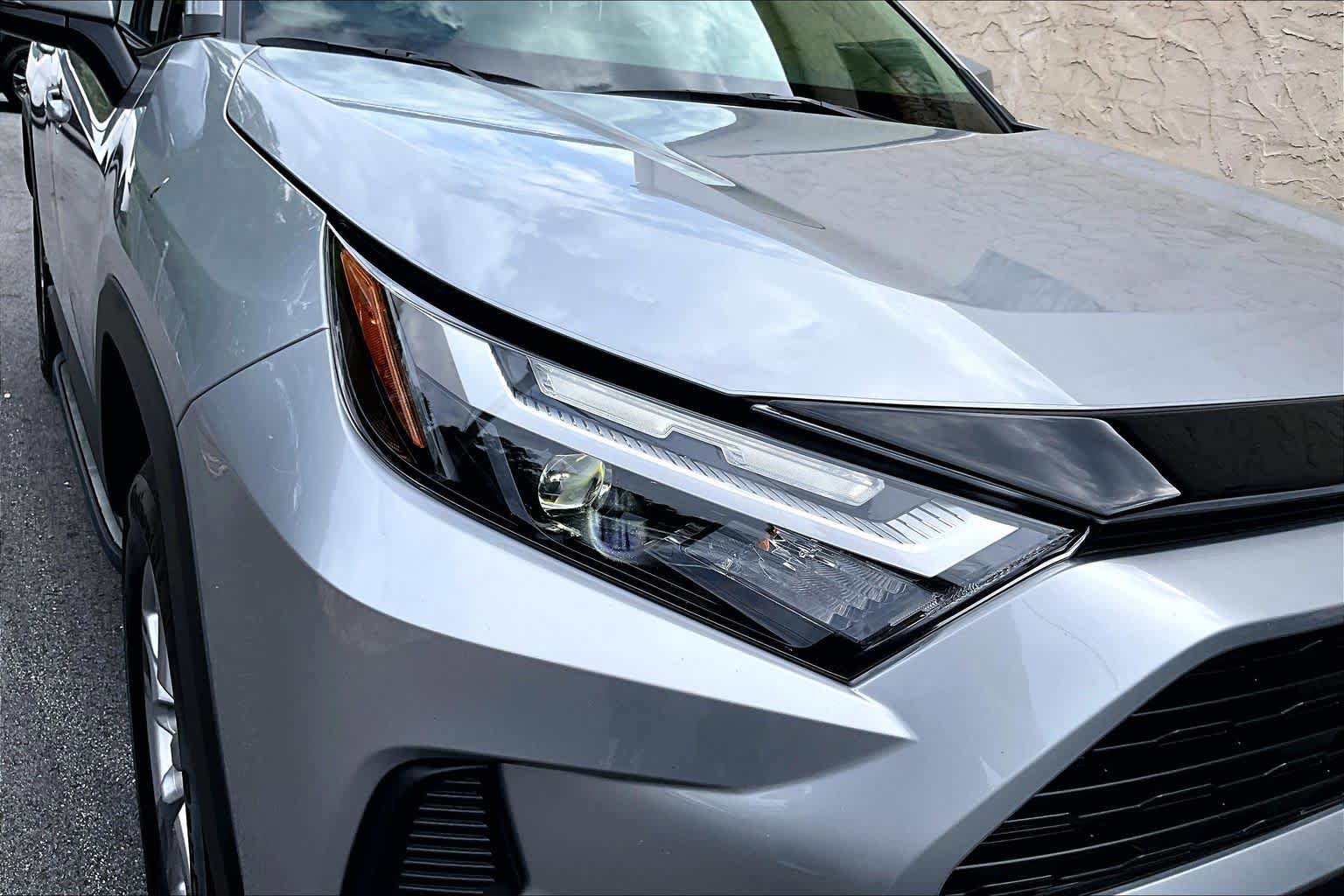 Certified 2025 Toyota RAV4 XLE AWD/4WD image 27