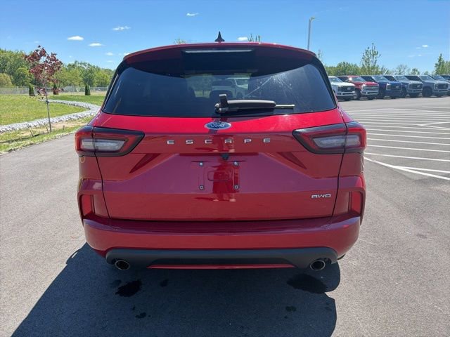 Used 2024 Ford Escape ST-Line AWD/4WD image 8
