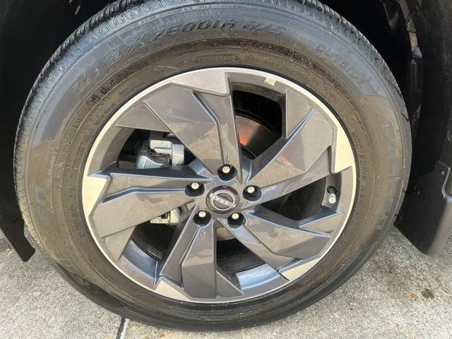 Used 2026 Nissan Rogue SV FWD image 8