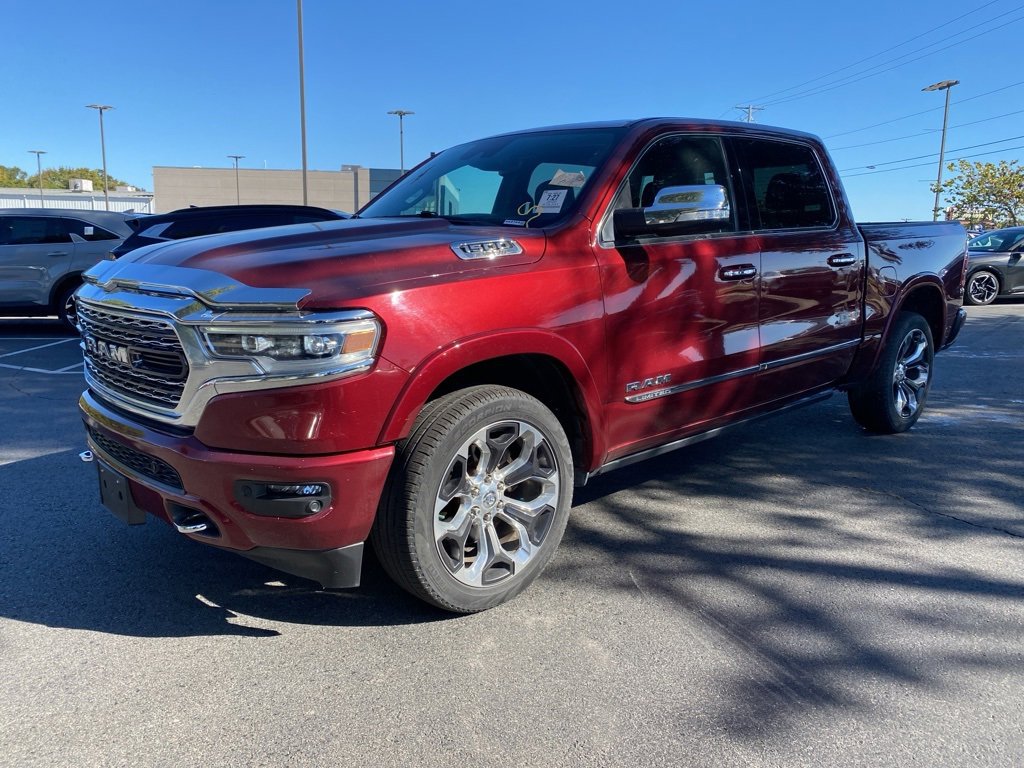 Used 2022 RAM 1500 Limited w/ Body-Colour Bumper Group image 3