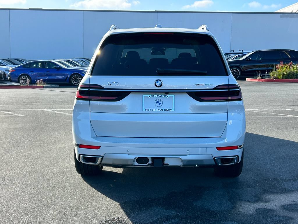 New 2027 BMW X7 xDrive40i w/ Premium Package AWD/4WD image 4