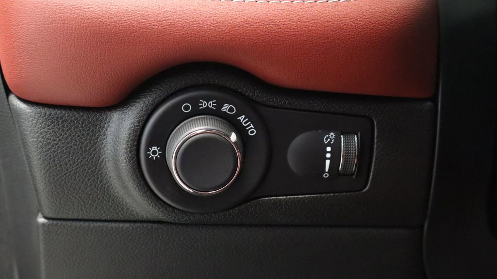 Used 2024 Dodge Durango SRT image 33