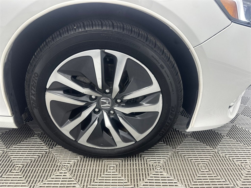 Used 2019 Honda Accord Touring image 14