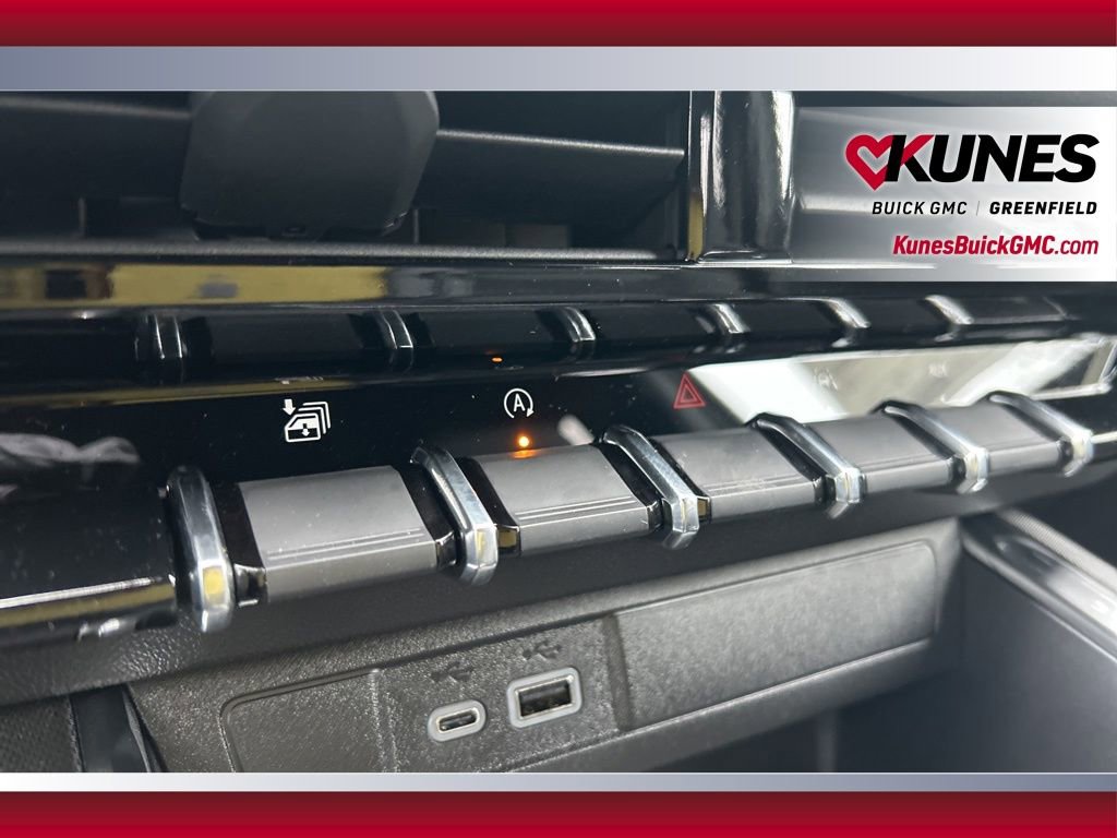 New 2026 GMC Canyon Elevation w/ Convenience Package image 24