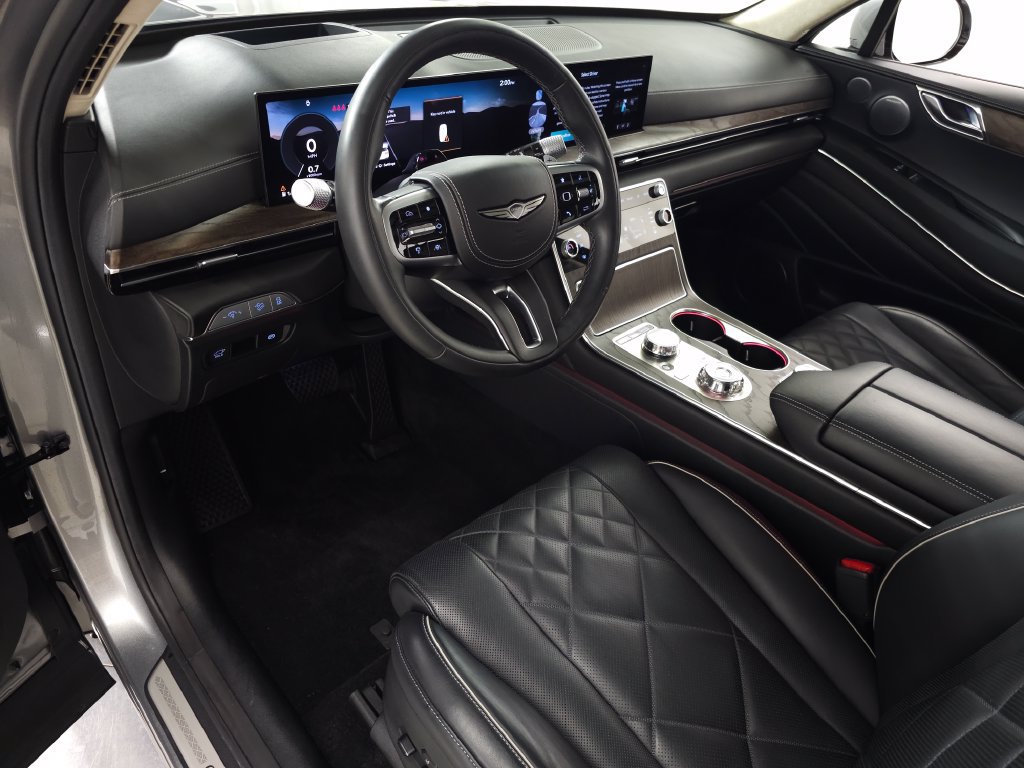 Used 2025 Genesis GV80 3.5T Prestige AWD/4WD image 18