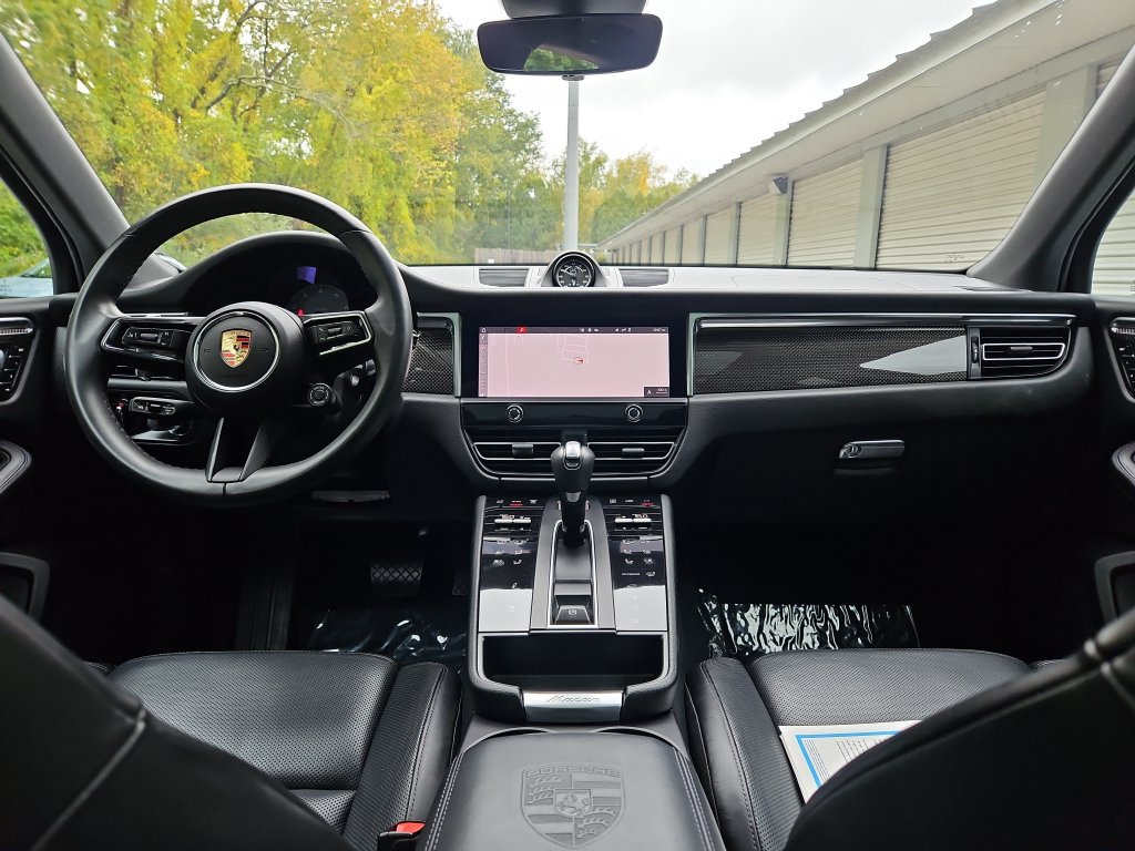 Certified 2023 Porsche Macan S AWD/4WD image 12