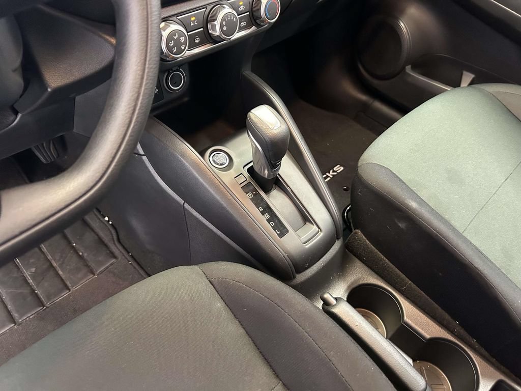 Used 2025 Nissan Kicks Play S FWD image 19