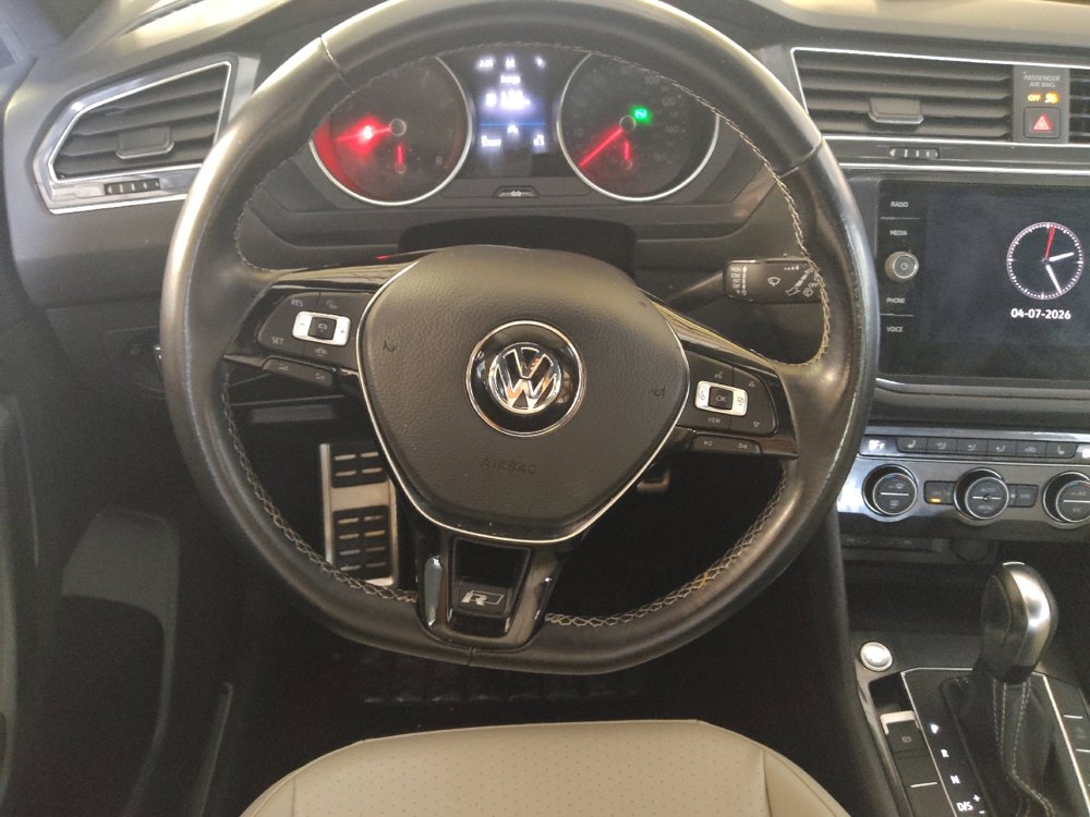 Used 2021 Volkswagen Tiguan SE R-Line FWD image 22