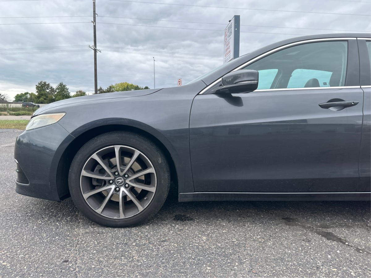 Used 2015 Acura TLX w/ Technology Package FWD image 21