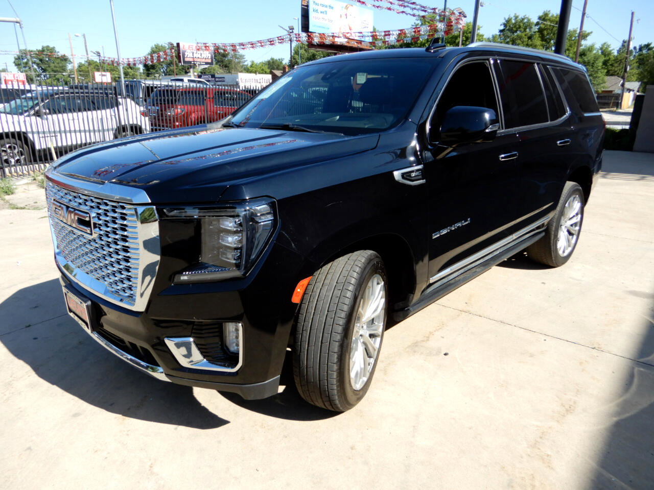 Used 2022 GMC Yukon Denali image 8