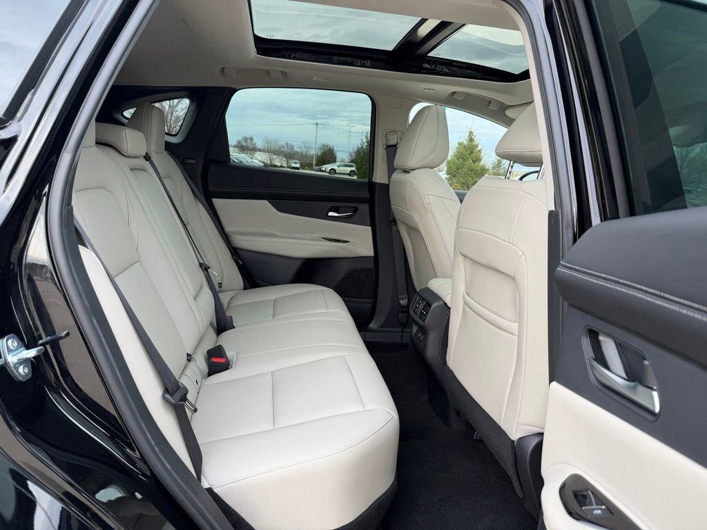 Used 2025 Nissan Murano SL image 13