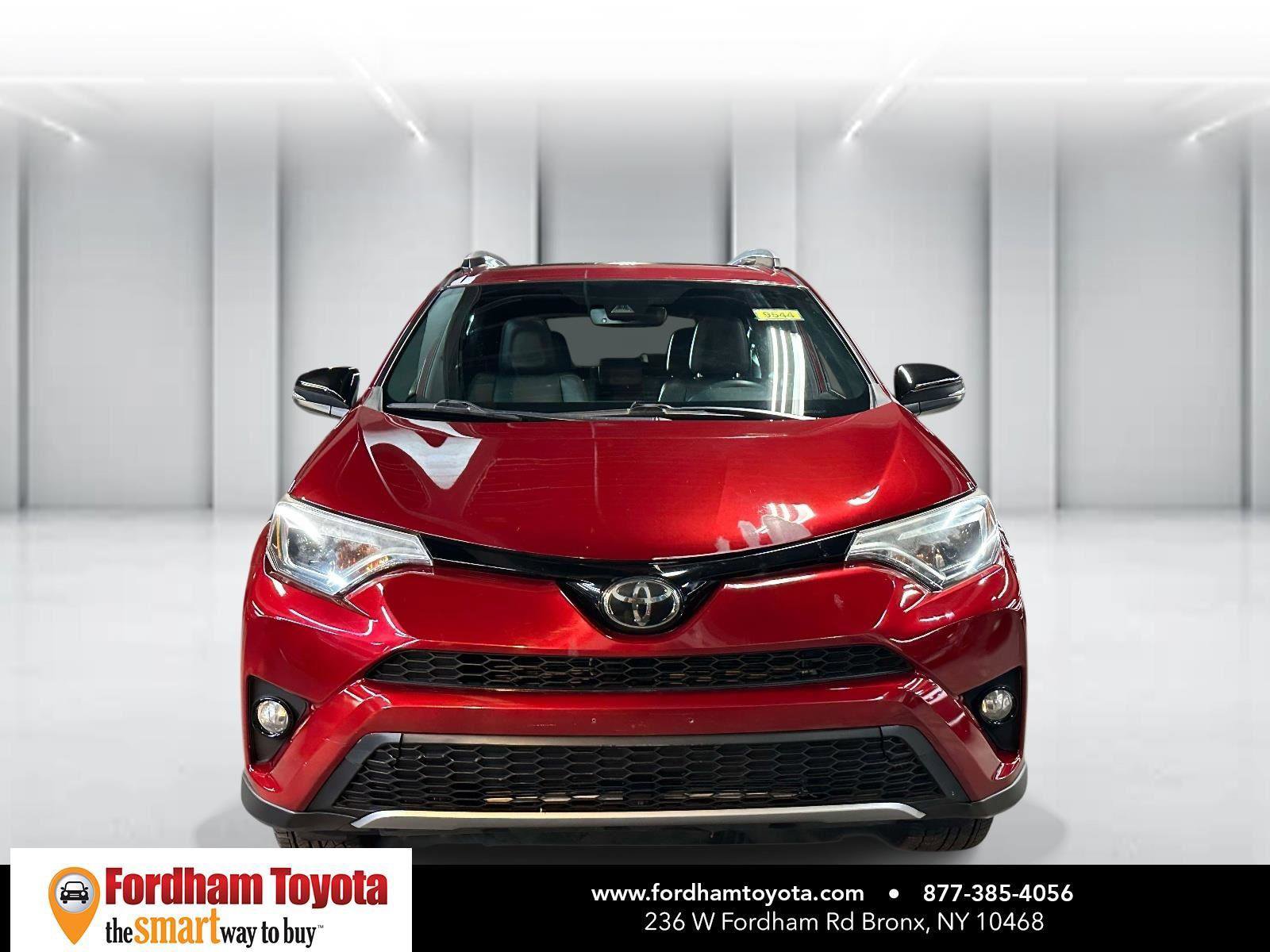 Used 2018 Toyota RAV4 SE w/ Power Extra Value Package image 9