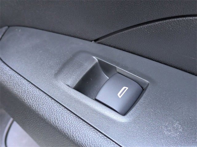 New 2026 Chevrolet Trax RS w/ Sunroof Package image 29