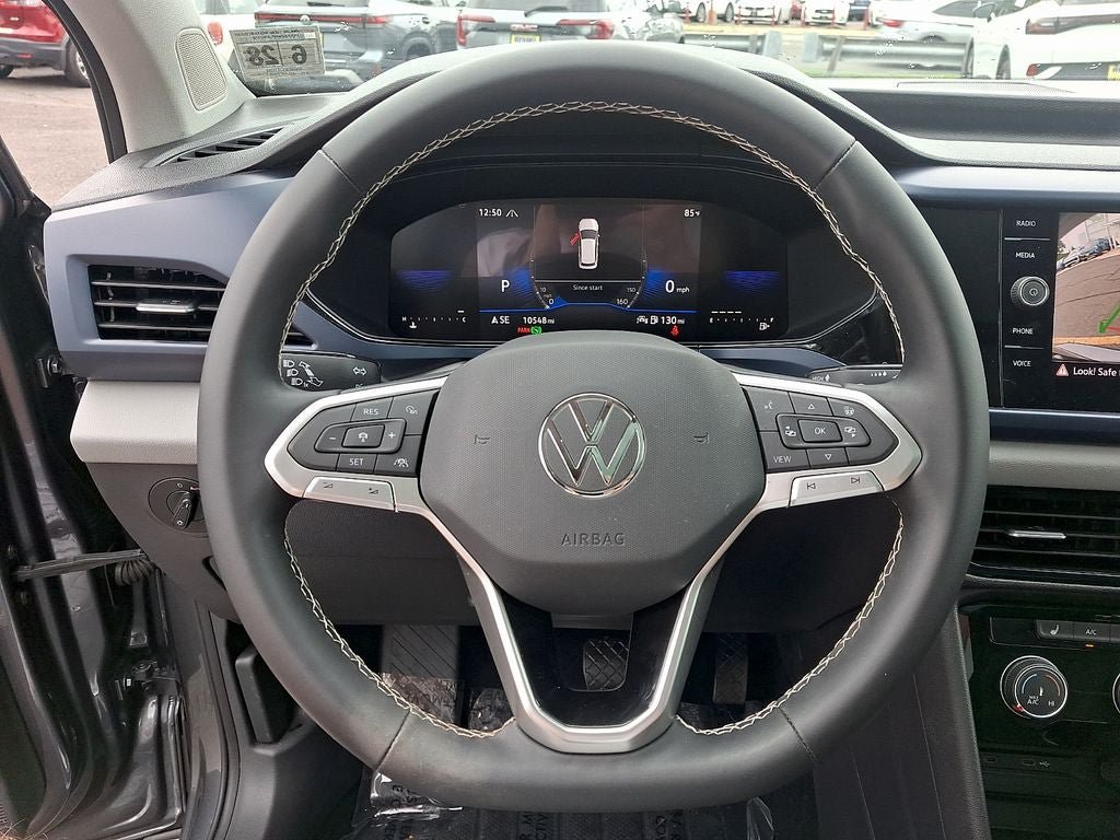 Used 2023 Volkswagen Taos SE w/ Panoramic Sunroof Package AWD/4WD image 19