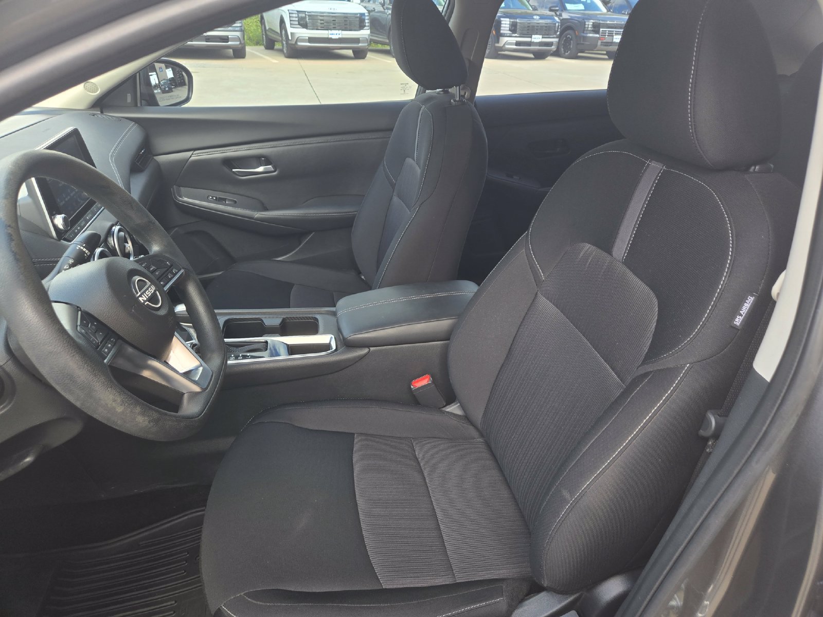 Used 2025 Nissan Sentra SV FWD image 22