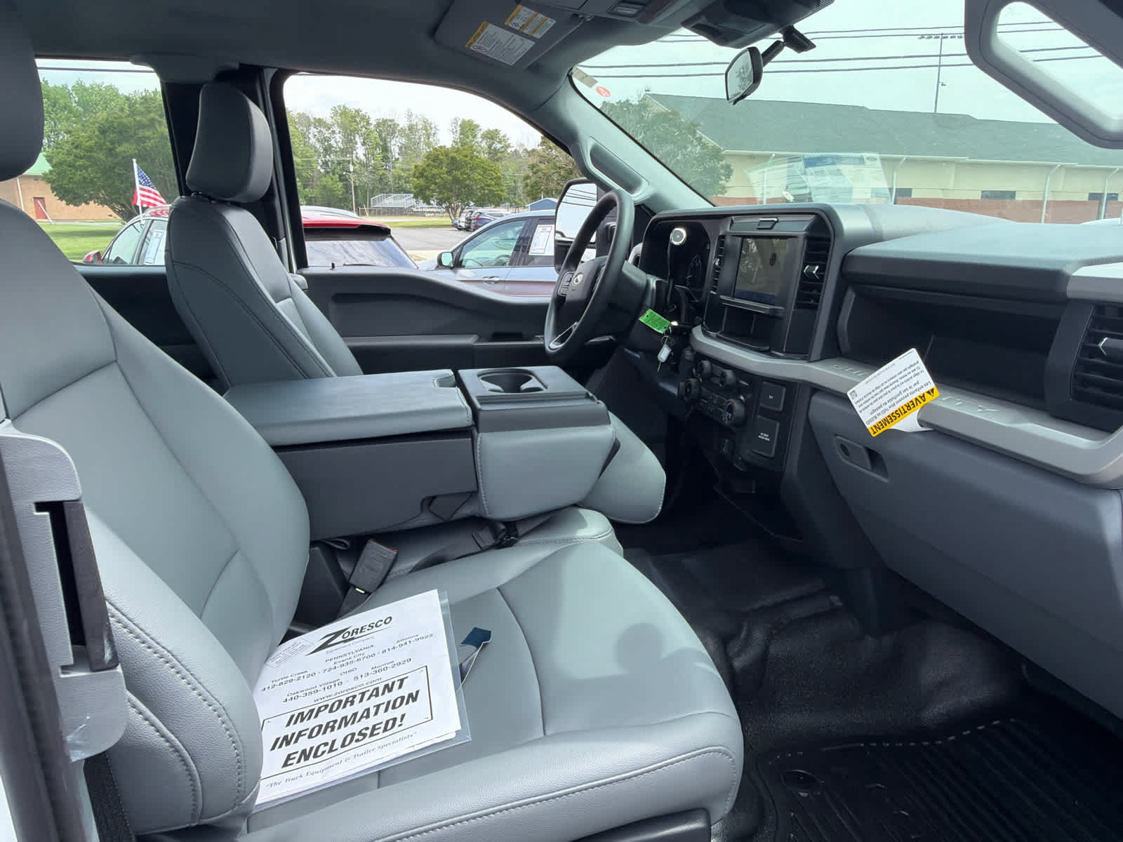 New 2025 Ford F250 XL w/ FX4 Off-Road Package AWD/4WD image 18