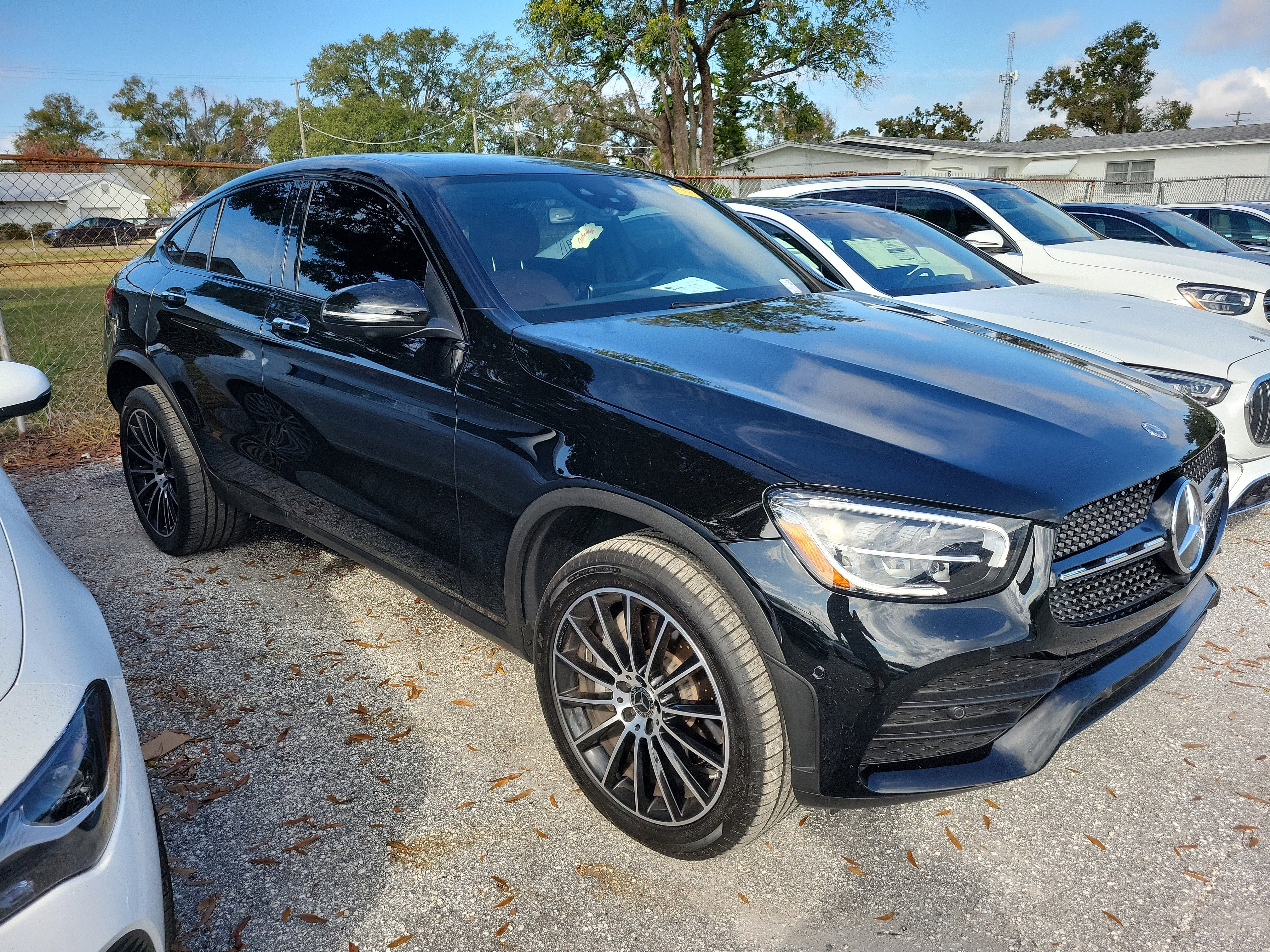 Used 2023 Mercedes-Benz GLC 300 4MATIC Coupe image 2