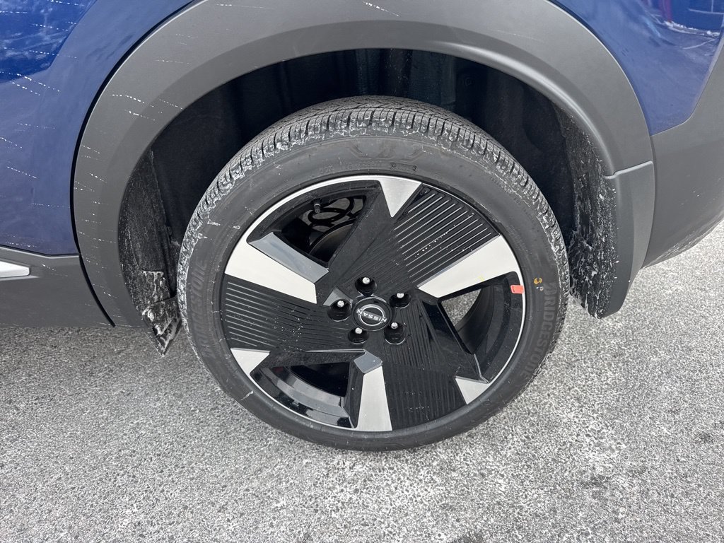 New 2026 Nissan Kicks SR w/ SR Premium Package FWD image 18