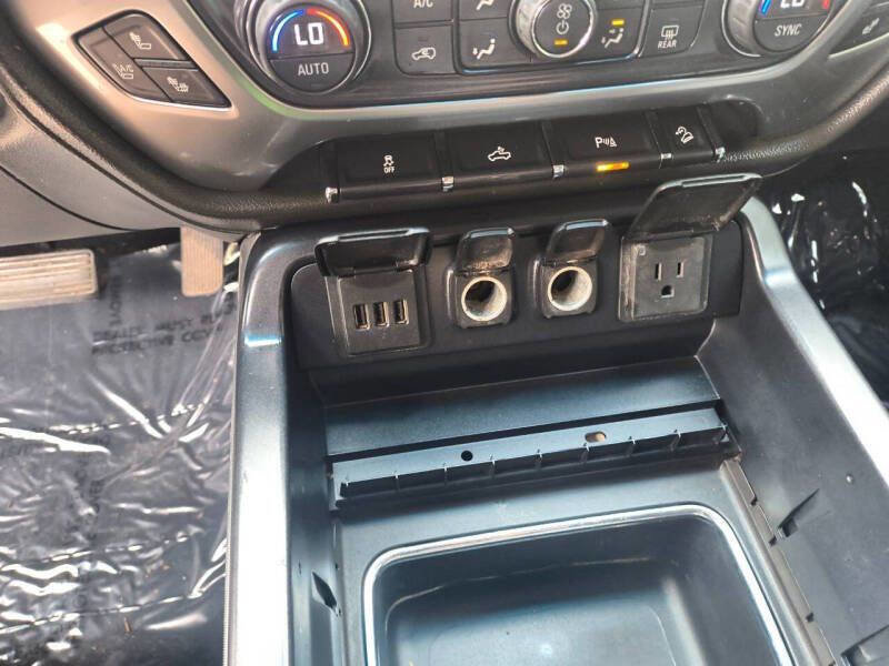 Used 2015 Chevrolet Silverado 1500 LTZ Z71 w/ Midnight Edition image 16