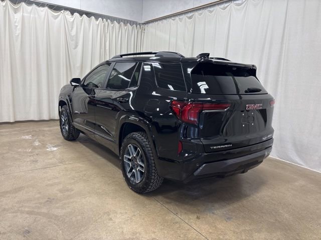 Used 2026 GMC Terrain AT4 w/ Technology Package II image 7