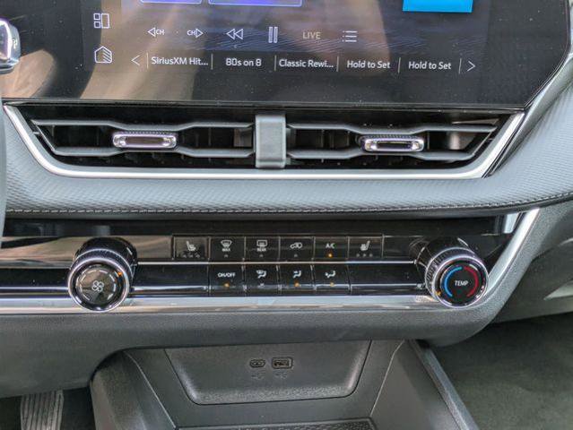 New 2026 Chevrolet Equinox LT w/ LPO, Floor Liner Package AWD/4WD image 21