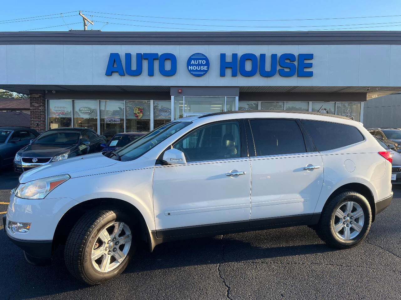 Used 2010 Chevrolet Traverse LT w/ Personal Connectivity Package image 7