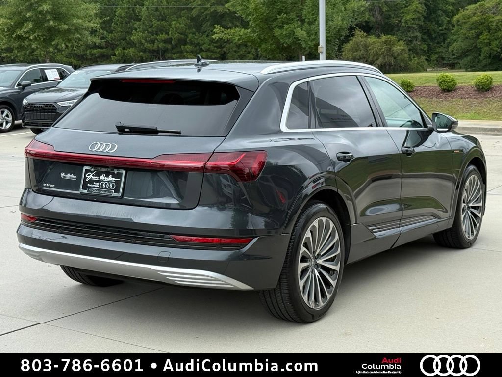 Used 2019 Audi e-tron Prestige w/ Prestige Package AWD/4WD image 14