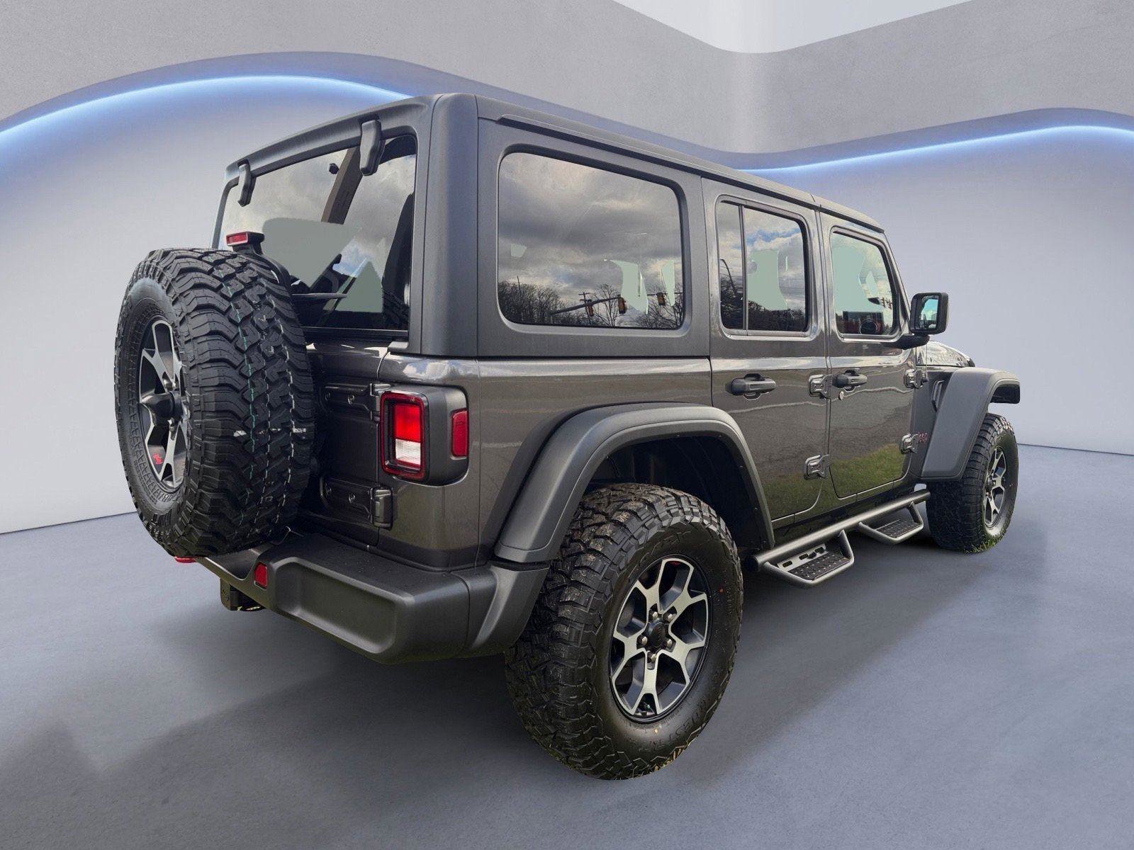 Used 2021 Jeep Wrangler Unlimited Rubicon image 3