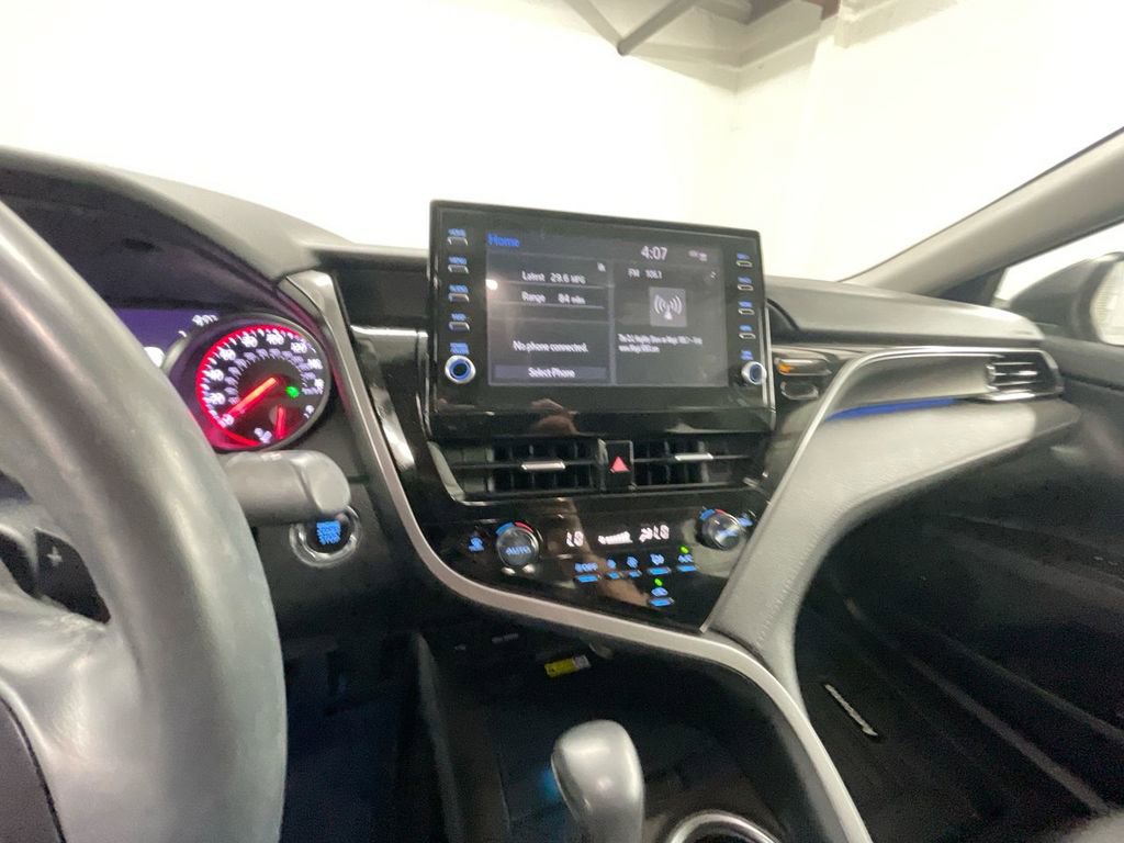 Used 2023 Toyota Camry XSE image 17