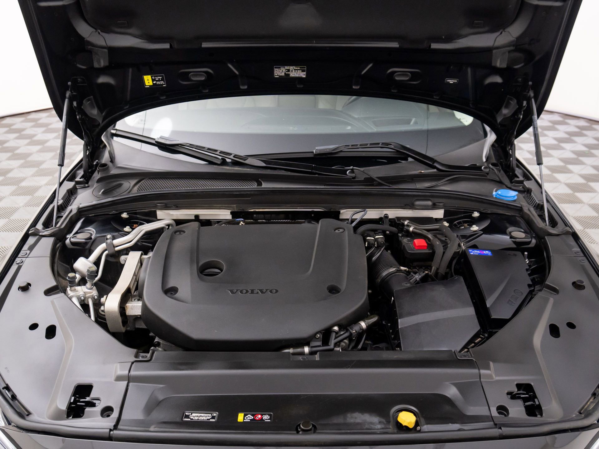 Used 2023 Volvo S90 B6 Ultimate image 32