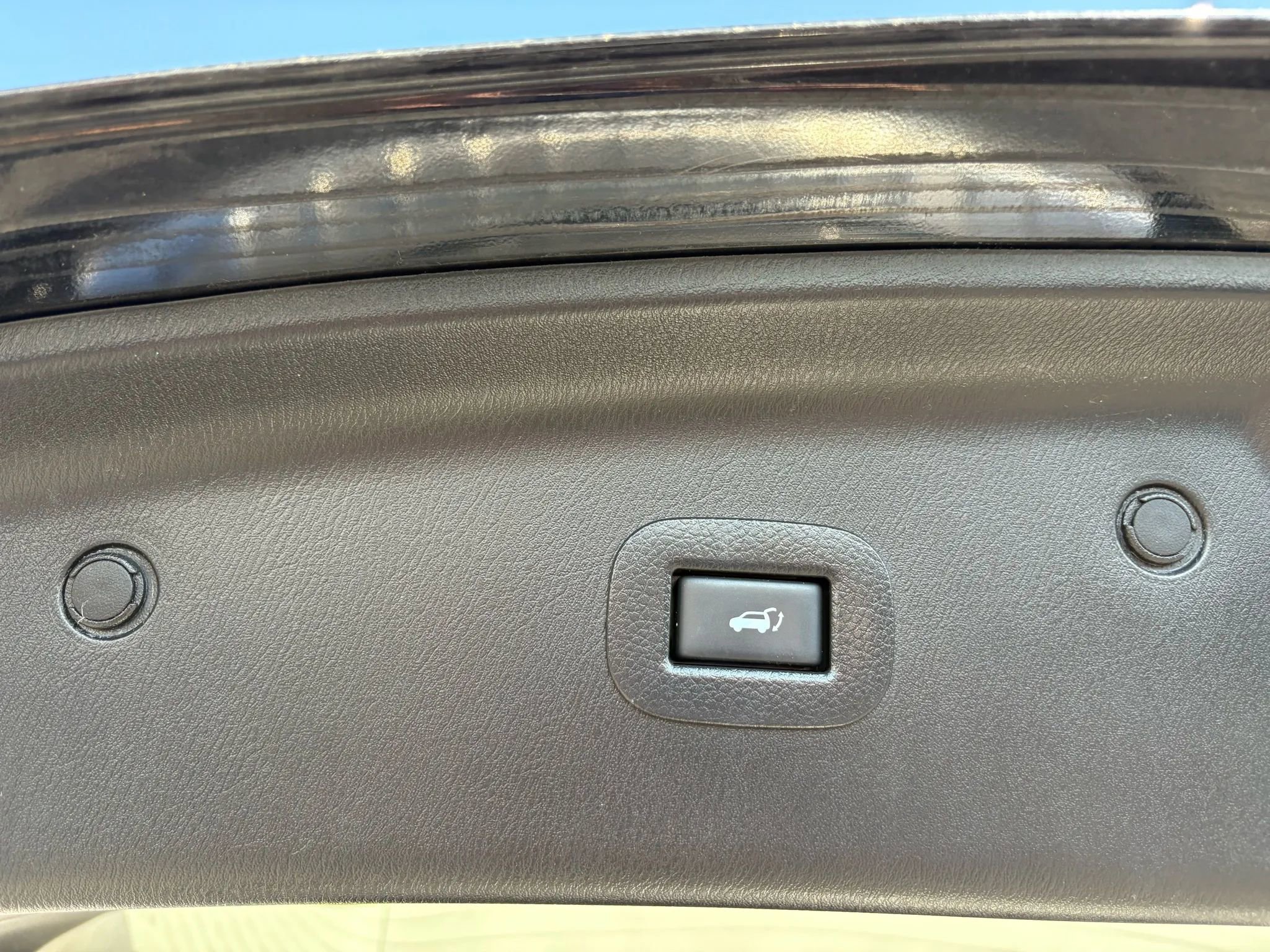 Used 2017 INFINITI QX80 4WD image 11