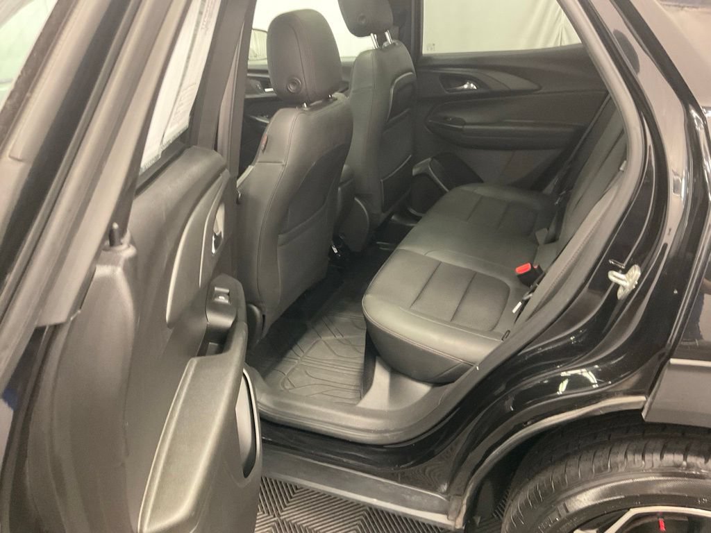 Used 2021 Chevrolet TrailBlazer RS w/ Sun and Liftgate Package FWD image 27