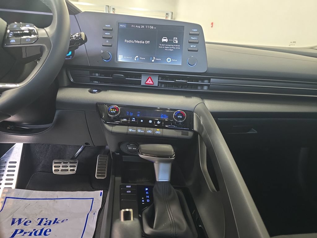 Certified 2026 Hyundai Elantra Sport FWD image 19