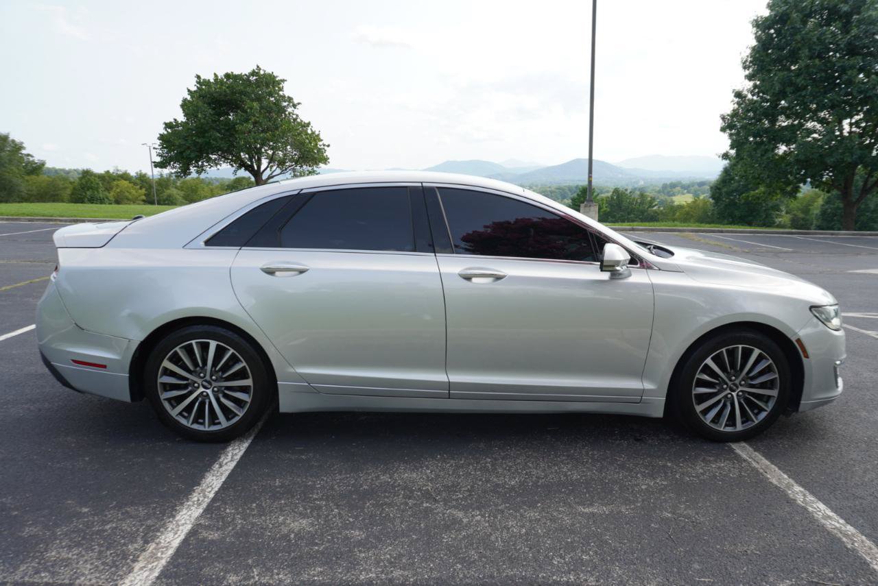 Used 2017 Lincoln MKZ Premiere FWD image 10