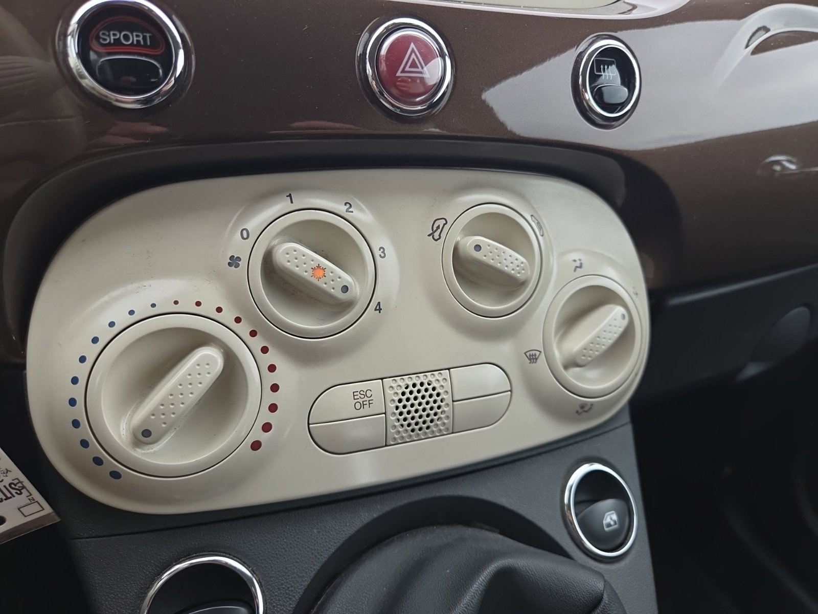 Used 2012 FIAT 500 Pop FWD image 18