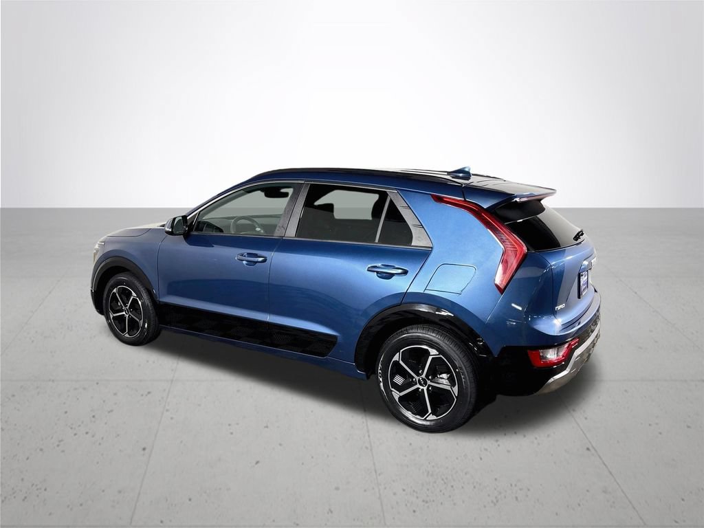 Certified 2023 Kia Niro FWD image 9