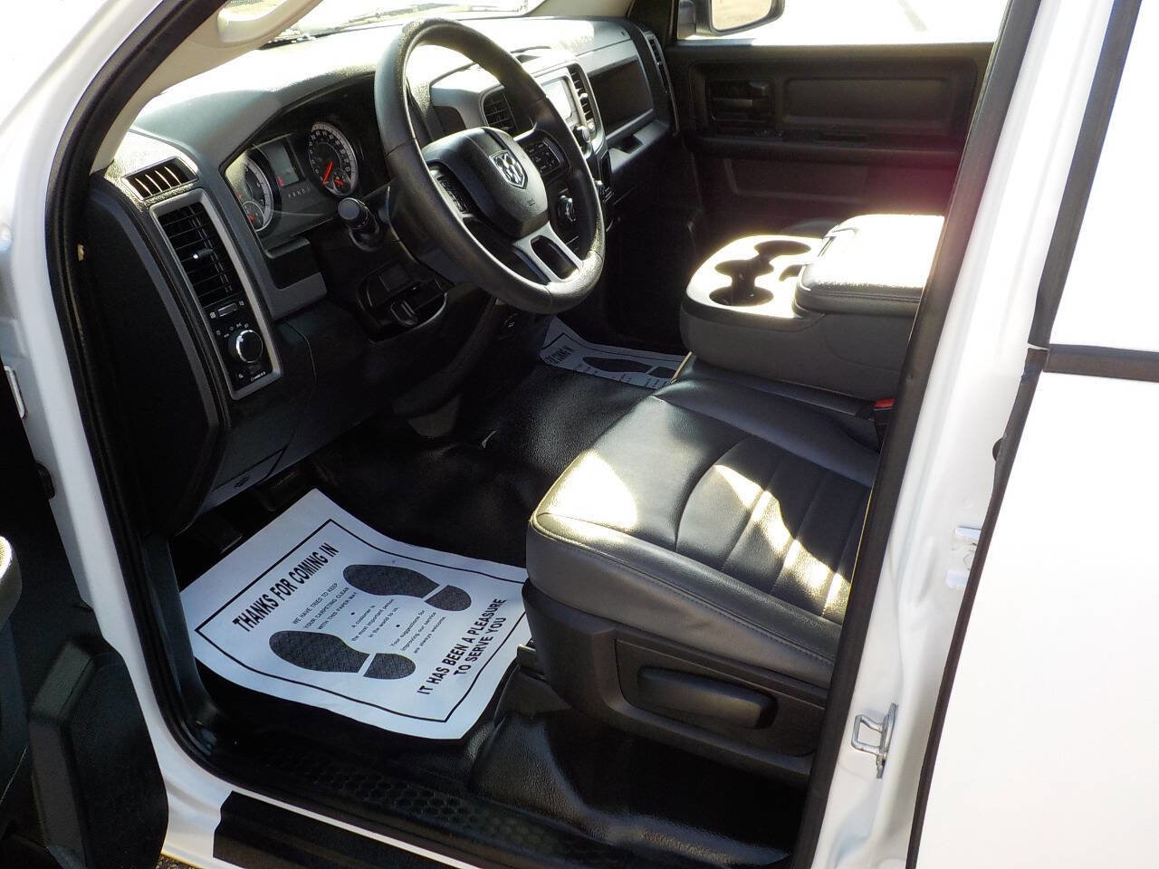 Used 2019 RAM 1500 Tradesman w/ Chrome Appearance Group RWD image 11