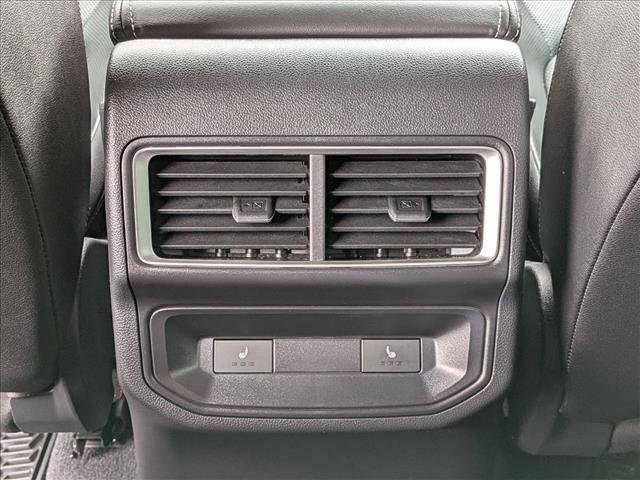 Used 2025 Volkswagen Atlas Cross Sport SEL Premium R-Line image 17