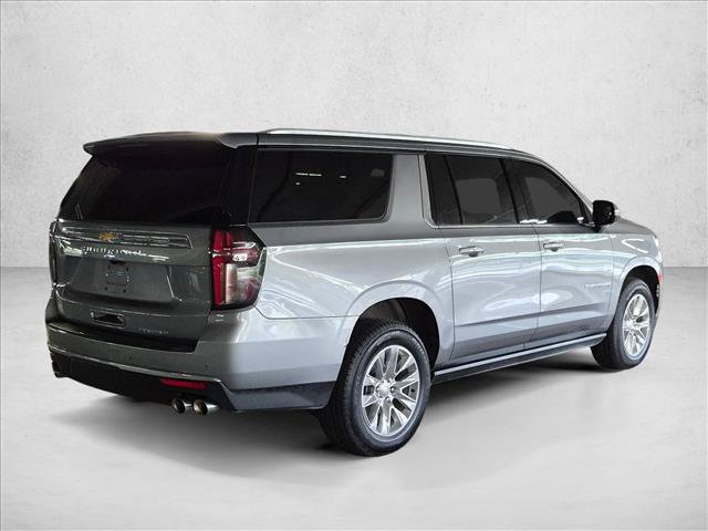 Used 2023 Chevrolet Suburban Premier RWD image 5