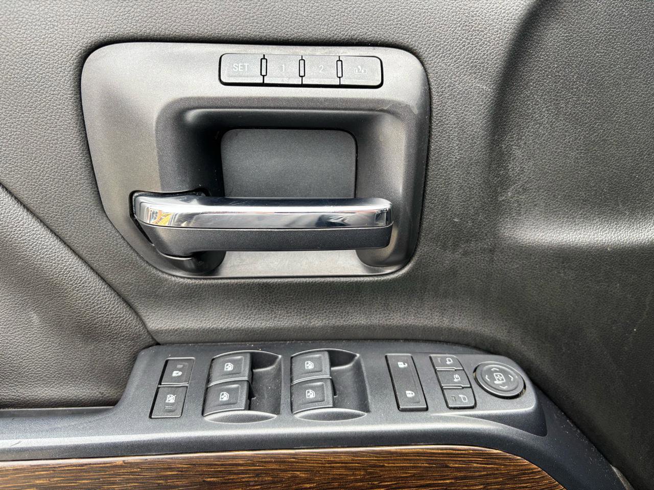 Used 2018 GMC Sierra 2500 Denali image 15