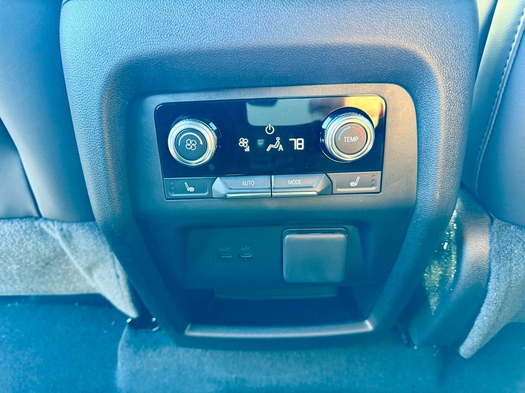 New 2026 GMC Acadia Elevation w/ Elevation Premium Package image 36