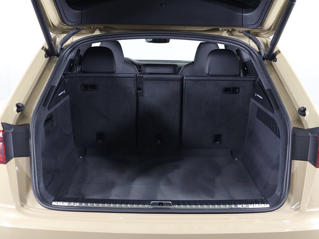Used 2024 Audi SQ8 Premium Plus AWD/4WD image 22