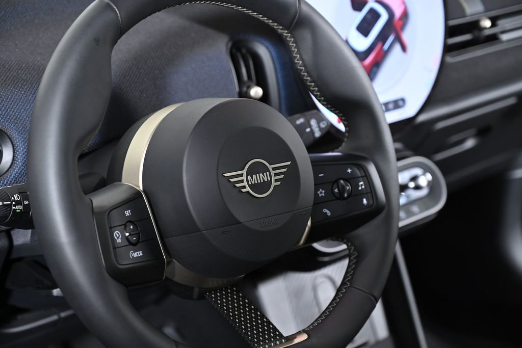 Certified 2025 MINI Cooper 2-Door Hardtop image 13