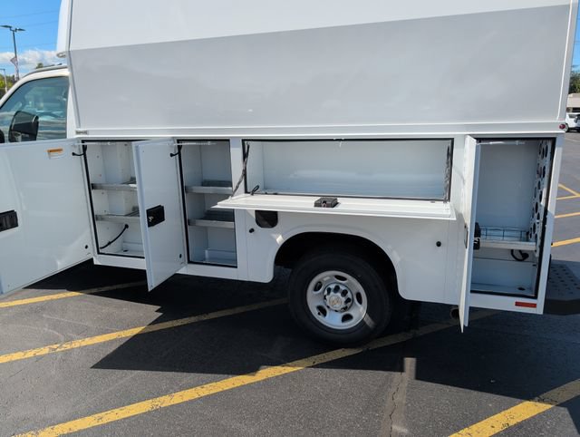 New 2026 Chevrolet Express 3500 w/ Power Convenience Package RWD image 29