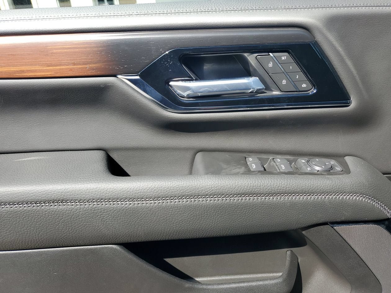 New 2026 GMC Yukon XL Denali RWD image 17