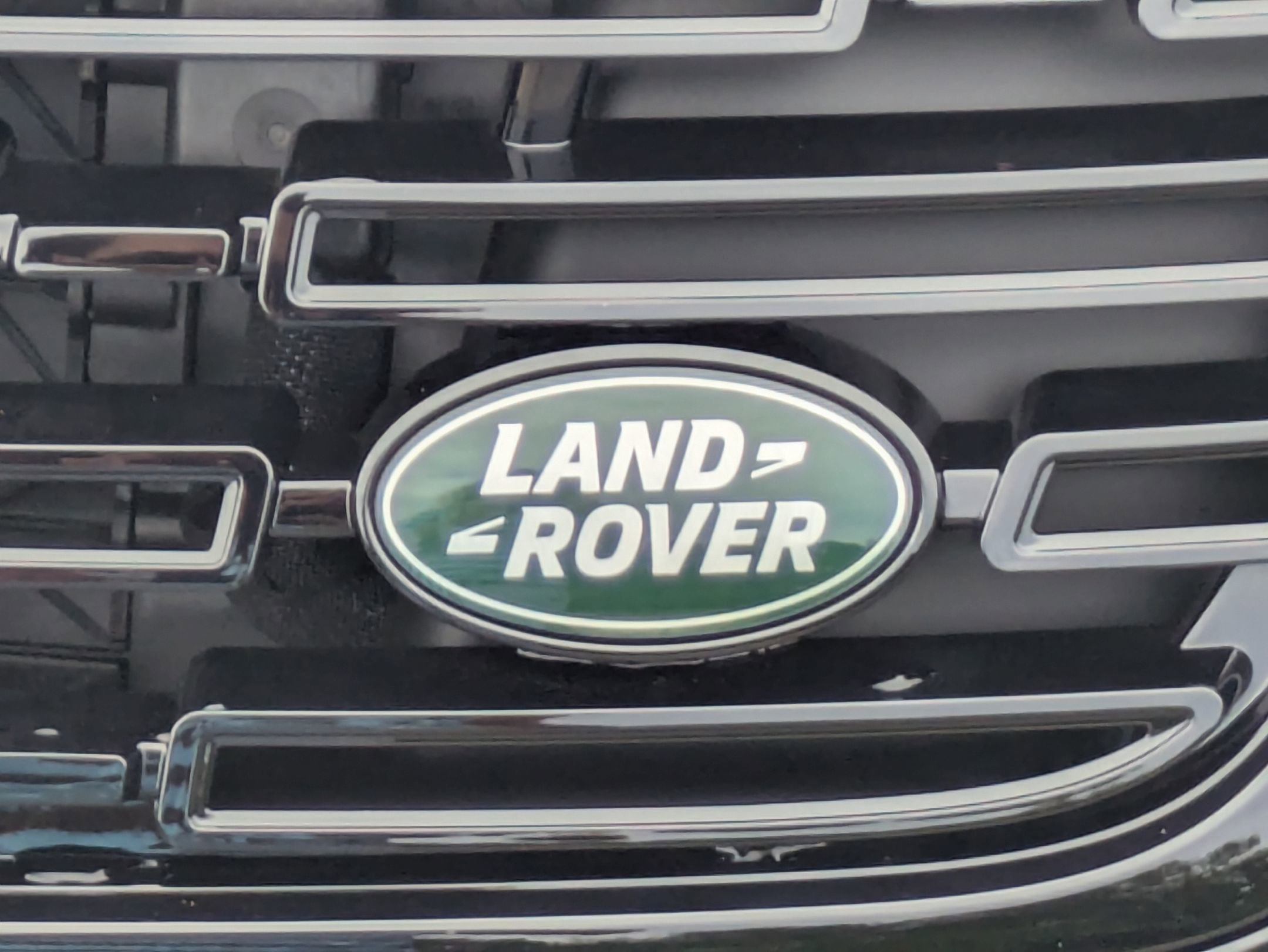 New 2026 Land Rover Range Rover Velar Dynamic SE image 32