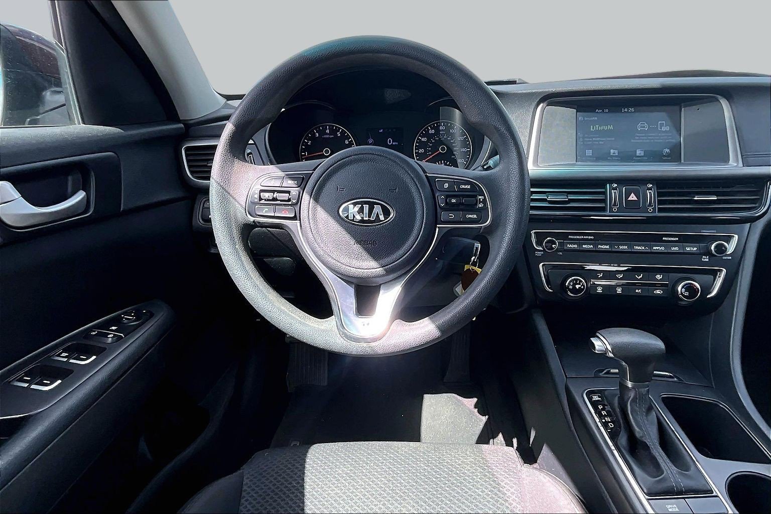 Used 2018 Kia Optima LX image 5