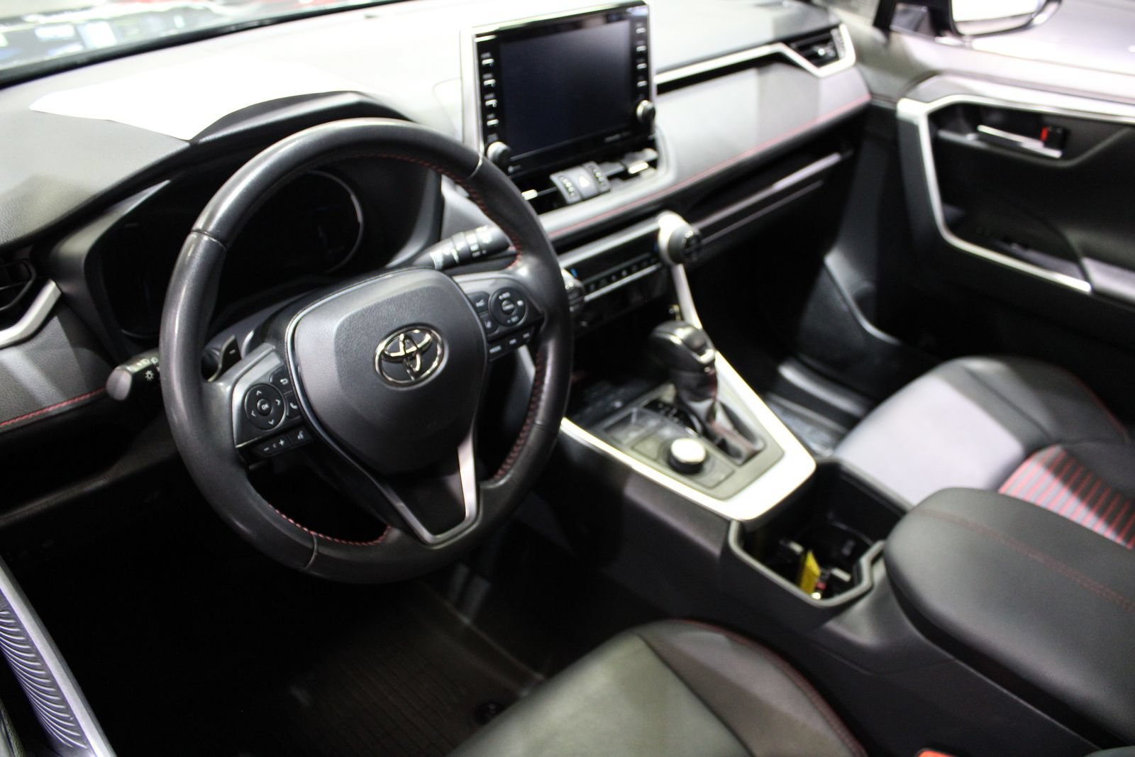 Used 2022 Toyota RAV4 XSE AWD/4WD image 20