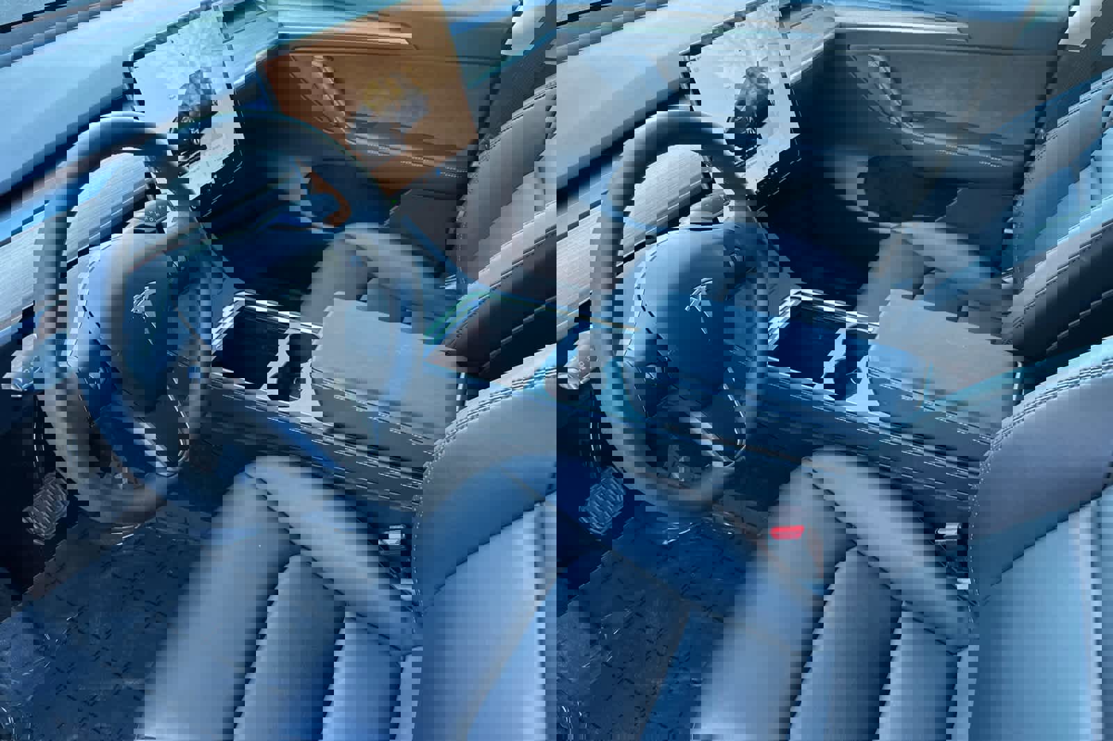 Used 2024 Tesla Model Y Long Range image 11