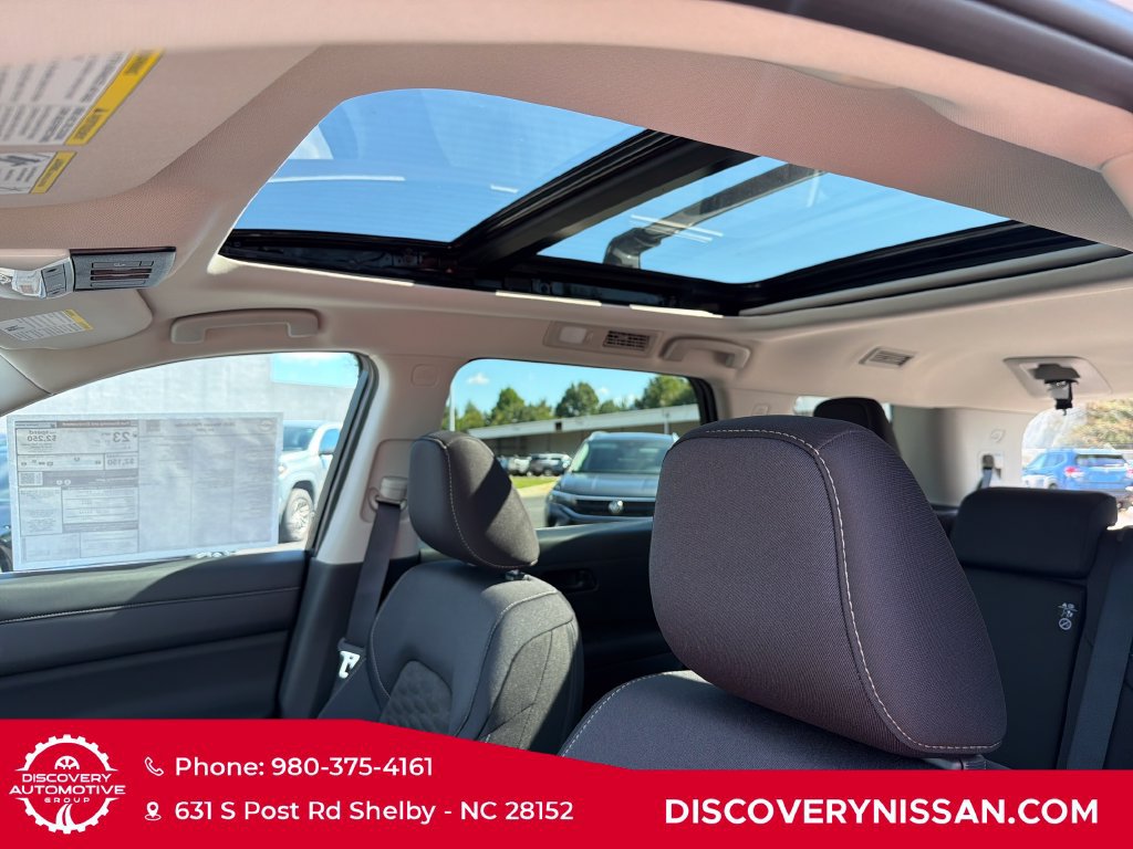 New 2026 Nissan Pathfinder SV w/ SV Premium Package FWD image 28